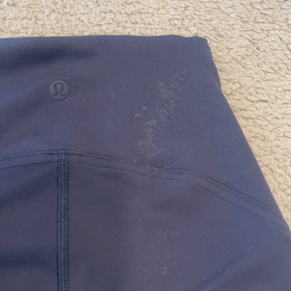 Lululemon Instill High-Rise Tight 25"
True Navy size 0 - Picture 8 of 10
